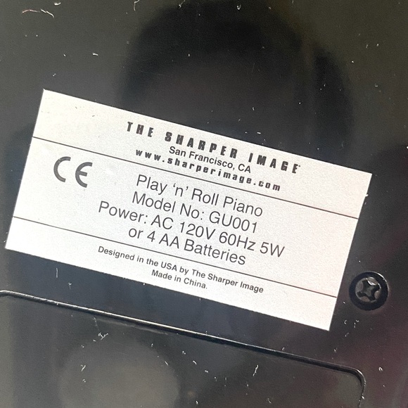 Sharper Image PLAY”N”ROLL PIANO - Picture 6 of 8